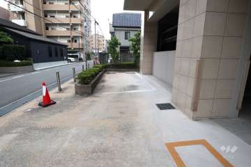 敷地内駐車場（屋外平面式）