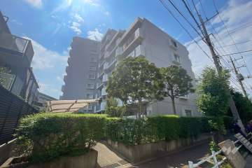 中銀第２城北パークマンシオンの外観（南東側から）