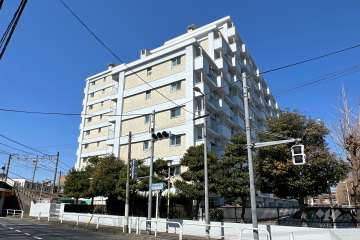 大山ローヤルコーポの外観（南東側から）