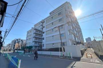 大山ローヤルコーポの外観（北西側から）　