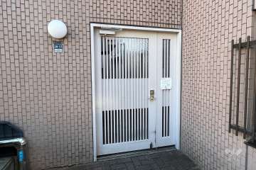 駐輪場出入り口
