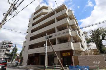 メゾーネ成増の外観（西側から）