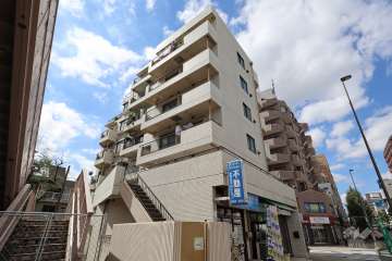 メゾーネ成増の外観（北東側から）