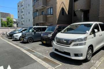 敷地内駐車場（屋外平面式）