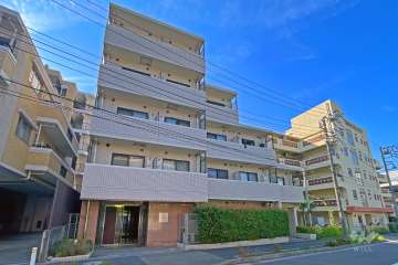 シースペース志村坂上の外観（南東側から）