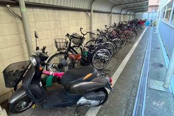 駐輪場・バイク置き場（屋根付き）