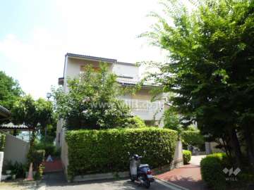 公社山田西A団地A-7棟の外観