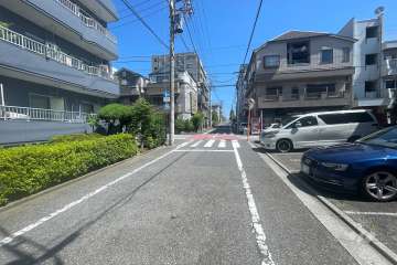 敷地東側の前面道路　
