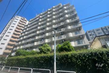 レジデンス大山の外観（南東側から）