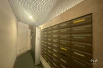 宅配ボックスと共用ポスト　