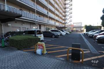 敷地内駐車場（屋外平面式）