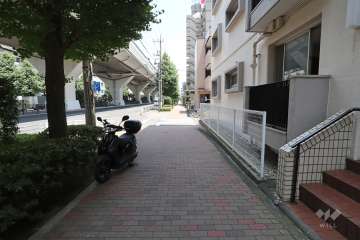 敷地北側の前面道路　