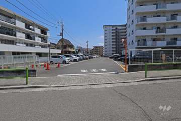 駐車場の出入り口