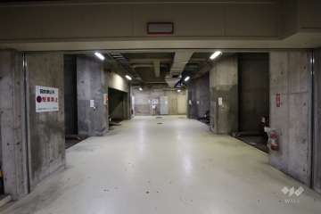 敷地内駐車場（屋内機械式）