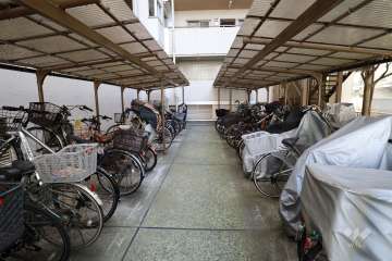 駐輪場（屋根付き）