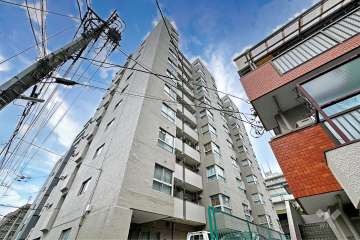 チサンマンション板橋の外観（南西側から）