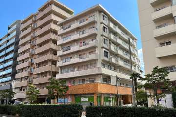 エクセル北池の外観（北西側から）