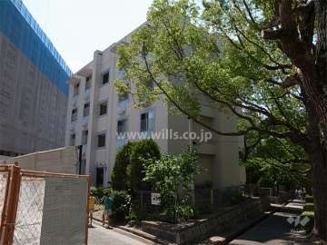 府公社千里津雲台団地A-21棟の外観(北西側から)