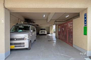 敷地内駐車場（屋内平面式）