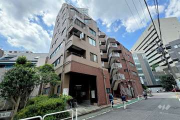 キャニオンマンション第２板橋の外観（南東側から）