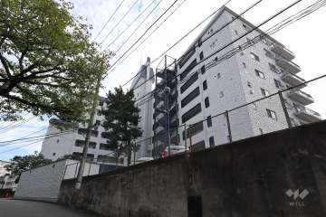 秀和志村城山レジデンスの外観（北西側から）