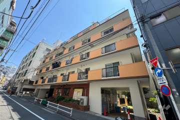 マンション板橋の外観（南西側から）