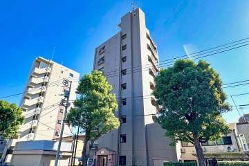 ロイヤルアメニティー中板橋の外観（北西側から）