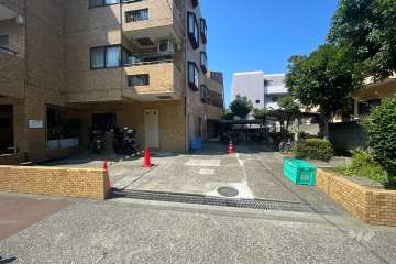 敷地内駐車場（屋外平面式）