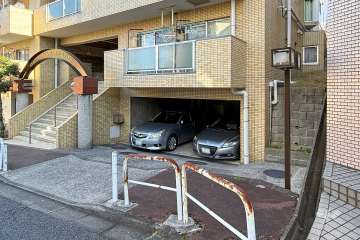 敷地内駐車場（屋内平面式）