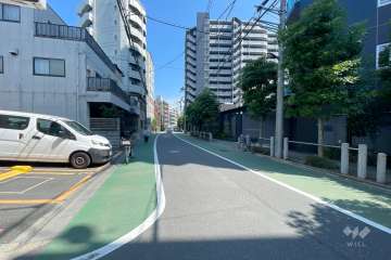 敷地北東側の前面道路