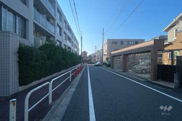 敷地南西側の前面道路　