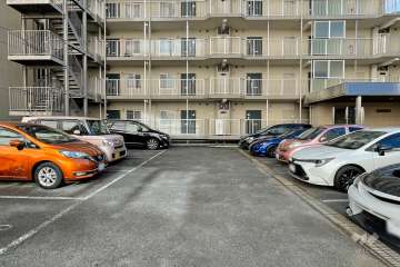 敷地内駐車場（屋外平面式）