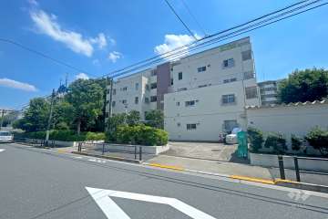 ドミール蓮根の外観（北西側から）