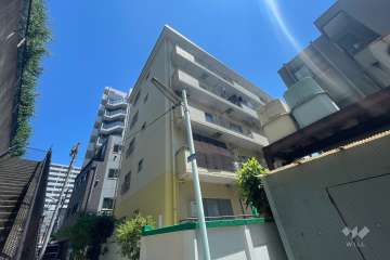 サンハイツ金井町の外観（南西側から）