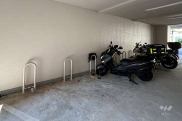バイク置き場