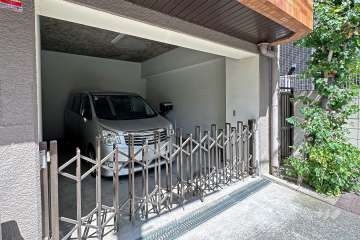 敷地内駐車場（屋外平面式）