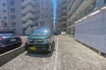 敷地内駐車場（屋外平面式）