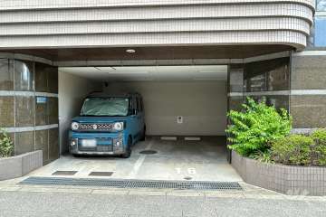 敷地内駐車場（屋内平面式）　
