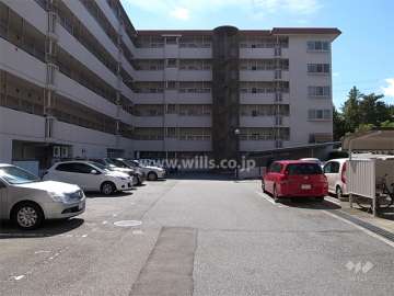 敷地内駐車場（屋外平面式）