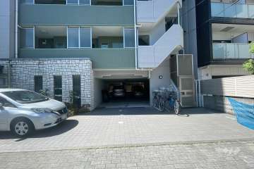 敷地内駐車場（屋外平面式）