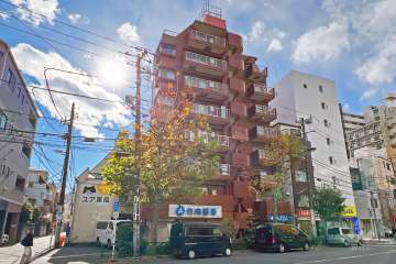 モナークマンション大山の外観（北東側から）