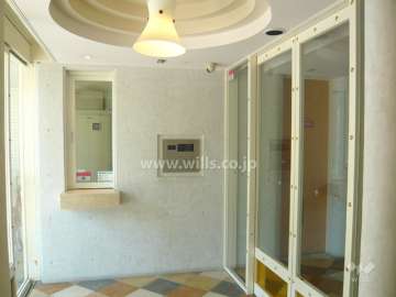 エントランスホール（オートロック付き）