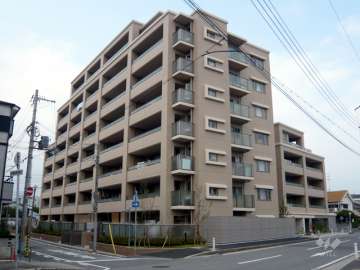 ローレルコート立花町の外観（南東側から）