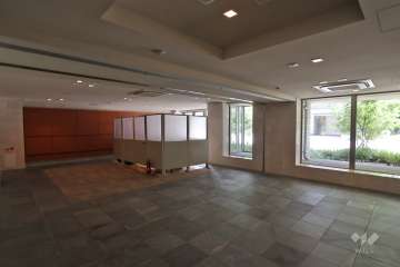 エントランスホール