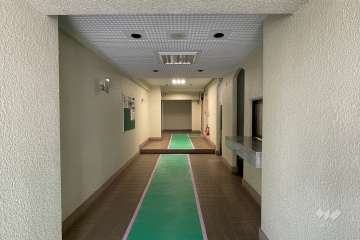 エントランスホール　