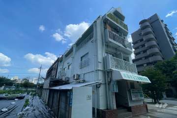 高島平ホワイトコーポラスの外観（北西側から）