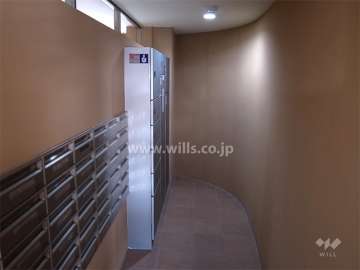 共用ポストと宅配ボックス