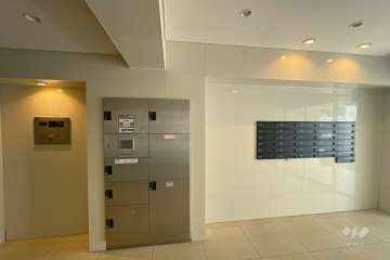 宅配ボックスと共用ポスト　