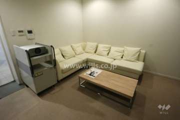 ラウンジシアター