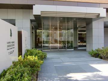 南側エントランス